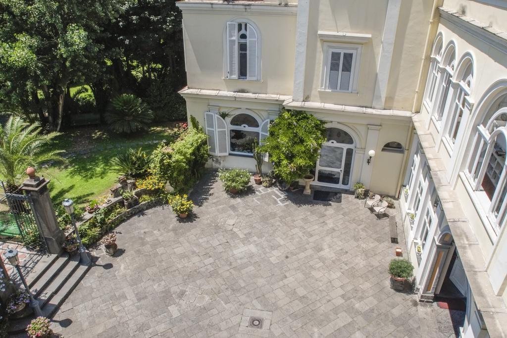 B&B Villa Ocsia Сан-Джорджо-а-Кремано Екстер'єр фото